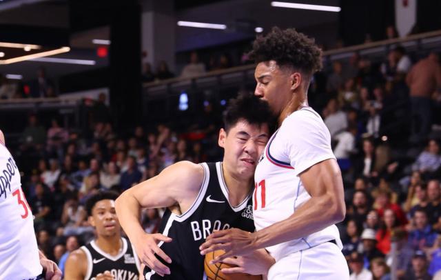 球速体育 (中国)官网-最全体育赛事直播与即时数据-防守积极性拉满！崔永熙篮网首秀8分钟获1分2板