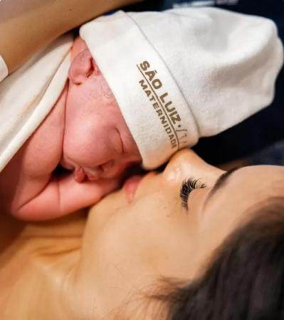 球速体育 (中国)官网-最全体育赛事直播与即时数据-欢迎你，玛维埃，我的生命！内马尔女儿10月6日出生