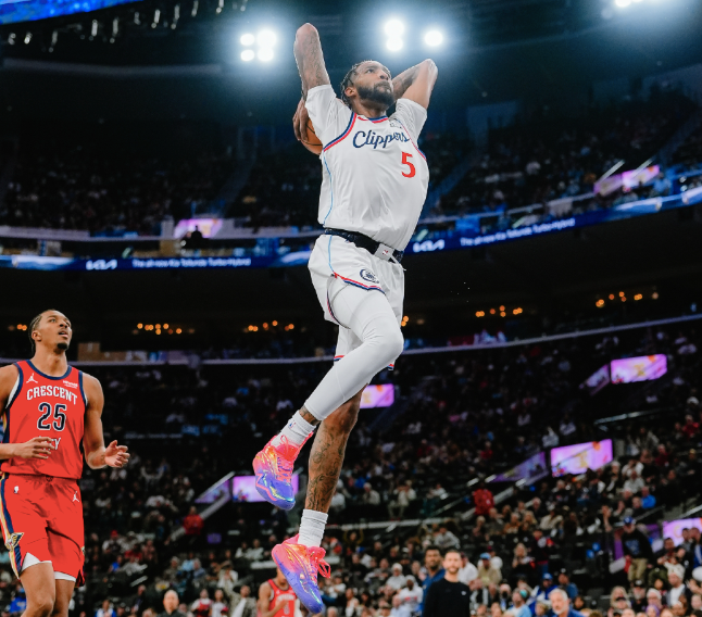 球速体育 (中国)官网-最全体育赛事直播与即时数据-一战狂刷3新高！快船20分大胜重回第九，伦纳德复出轰23分5助